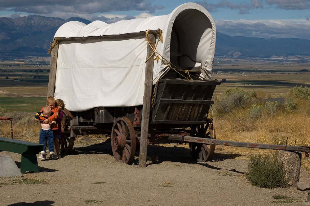 Oregon Trail Wagon 